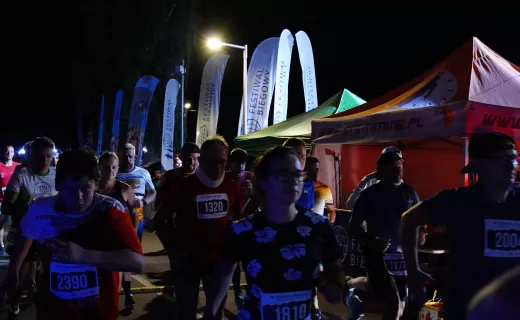 Pobiegli na Milę! Bieg dostarczył zawodnikom sporo wrażeń [WIDEO] - 24